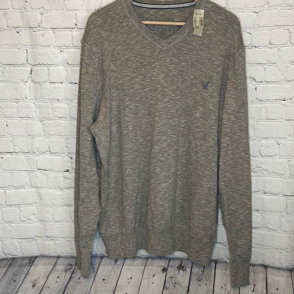 American Eagle Men's Long Sleeve V neck Brown Sweater size Xl NEW